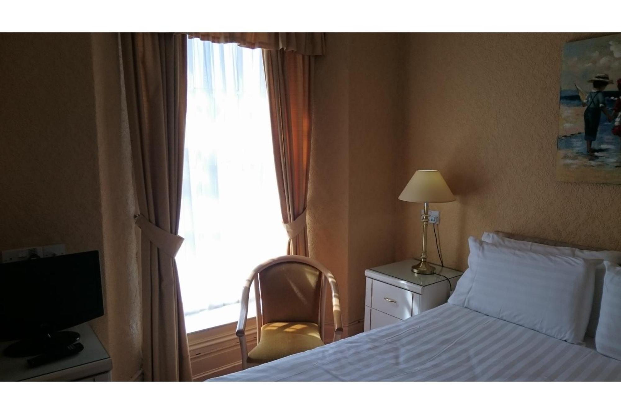 The Belgrave Hotel Тенби Екстериор снимка