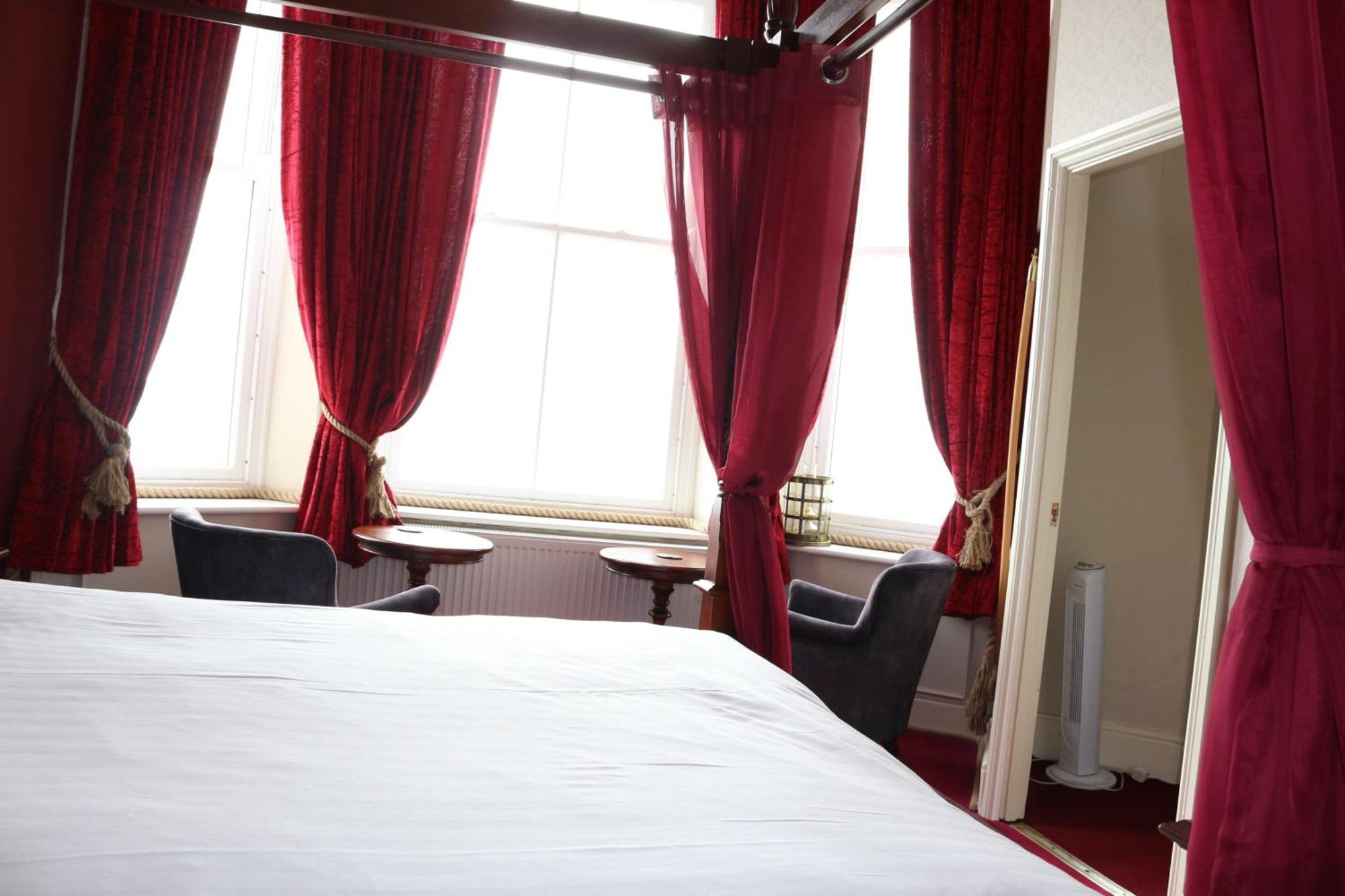 The Belgrave Hotel Тенби Екстериор снимка