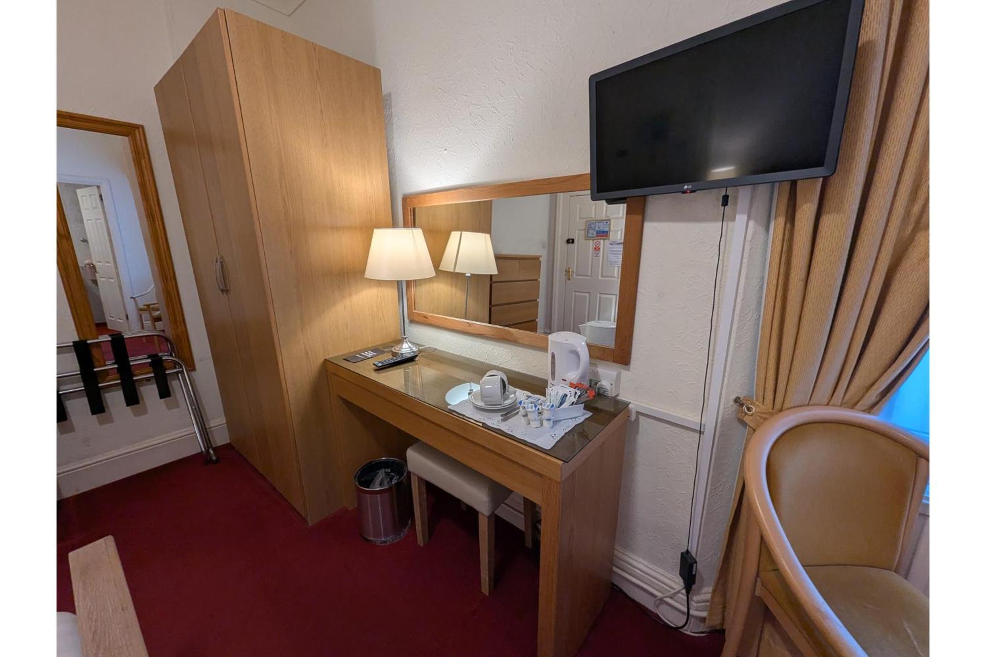 The Belgrave Hotel Тенби Екстериор снимка