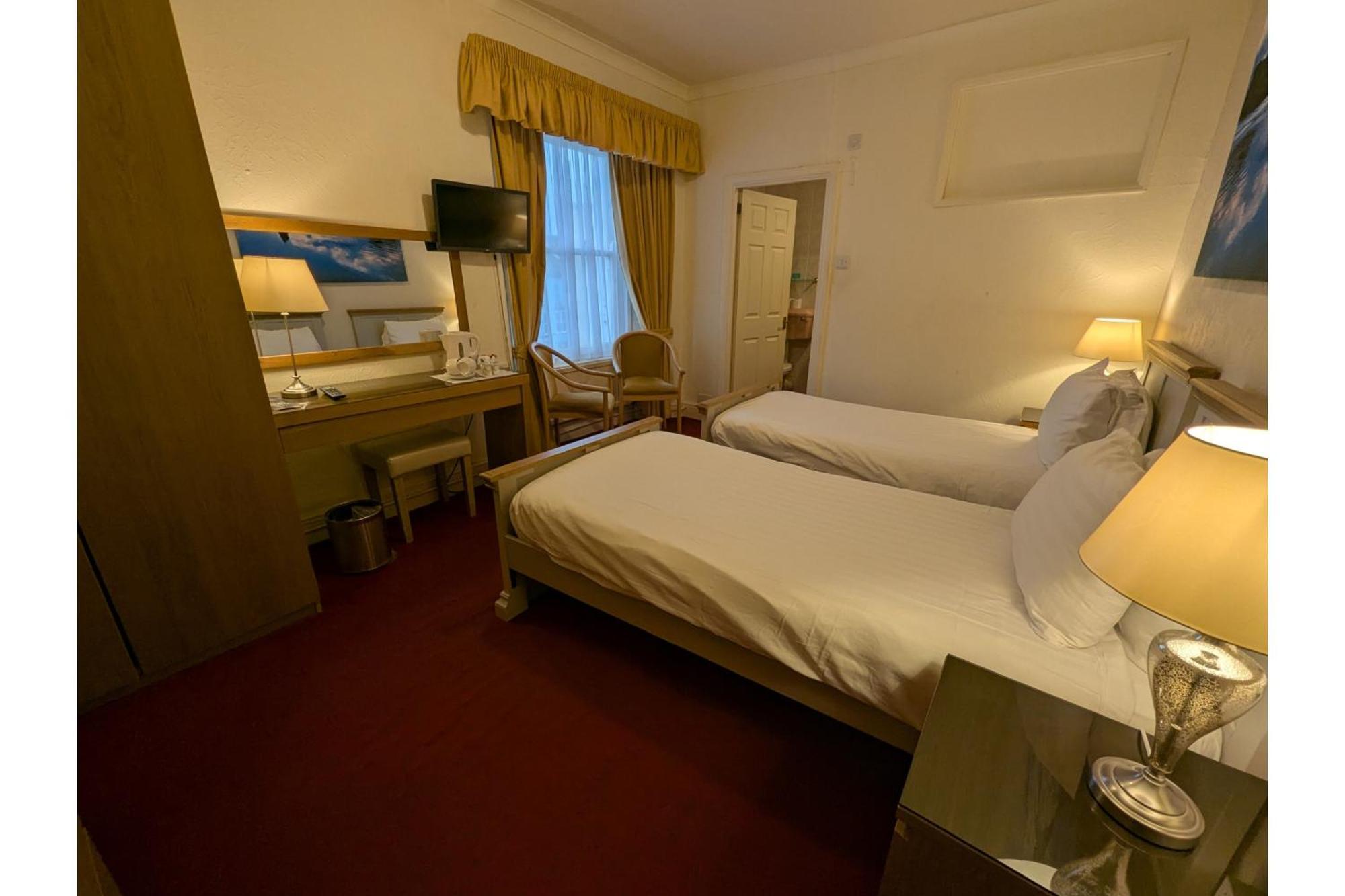 The Belgrave Hotel Тенби Екстериор снимка